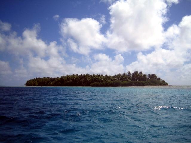 "Free Spirit" in Northern Cook Islands