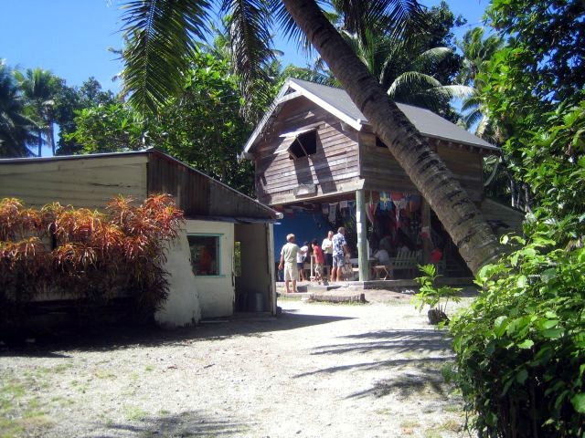 "Free Spirit" in Northern Cook Islands
