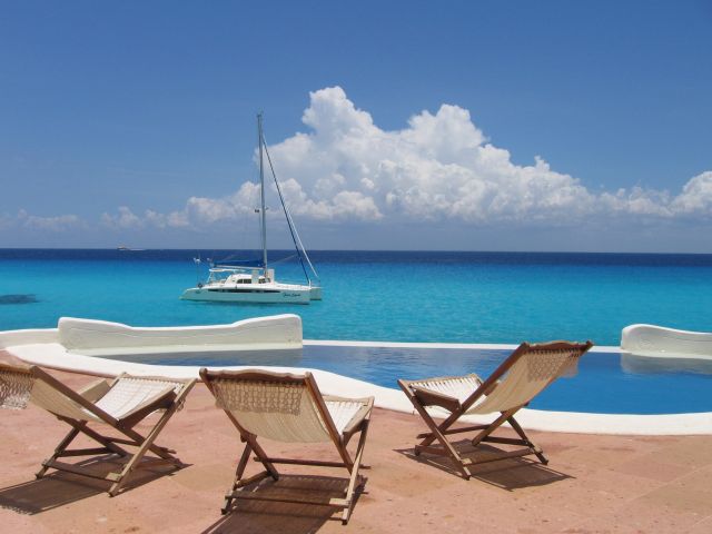 Free Spirit in Cozumel — July 2006
