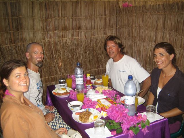 Dinner with other friends also sailing the world